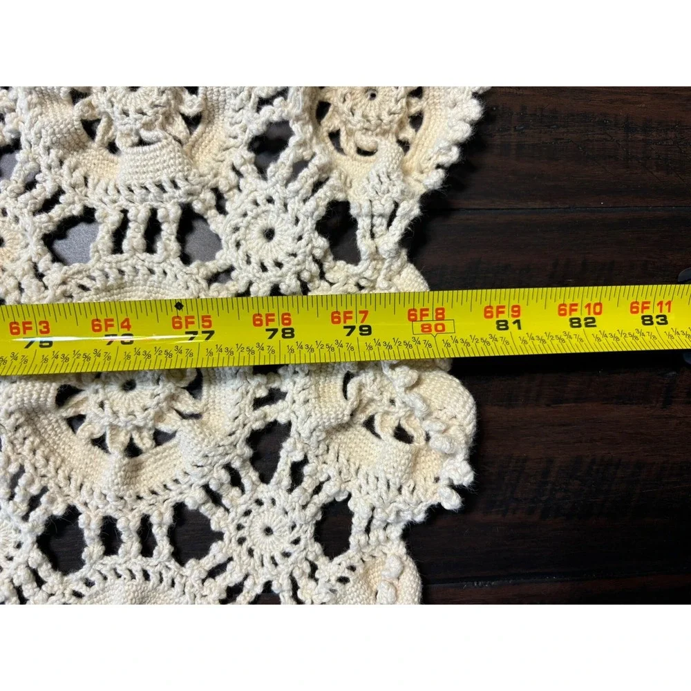 Handmade Crochet Tablecloth Coverlet Cottage Core Medallion Vtg 80